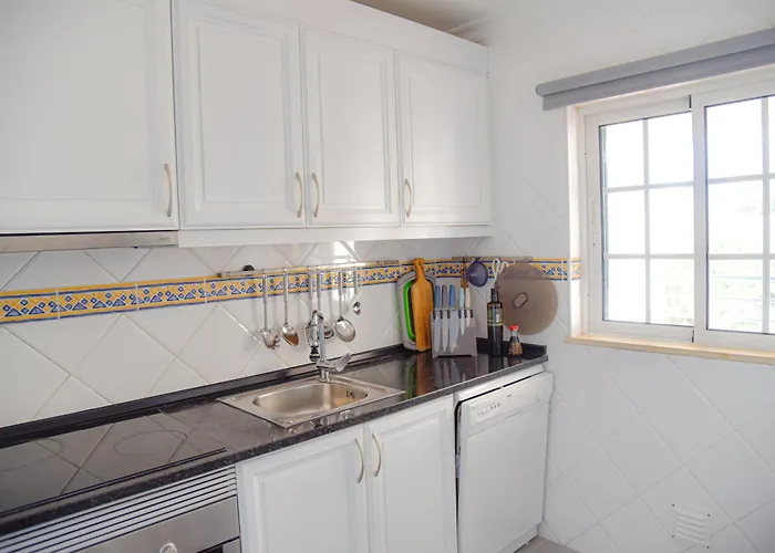 Family Sea View Apartment